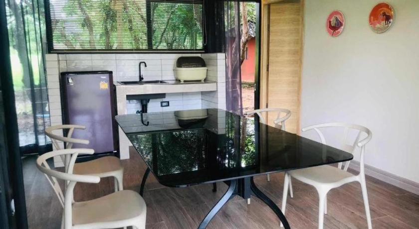 Natural Park Resort De Wang Thong Phitsanulok Bagian luar foto