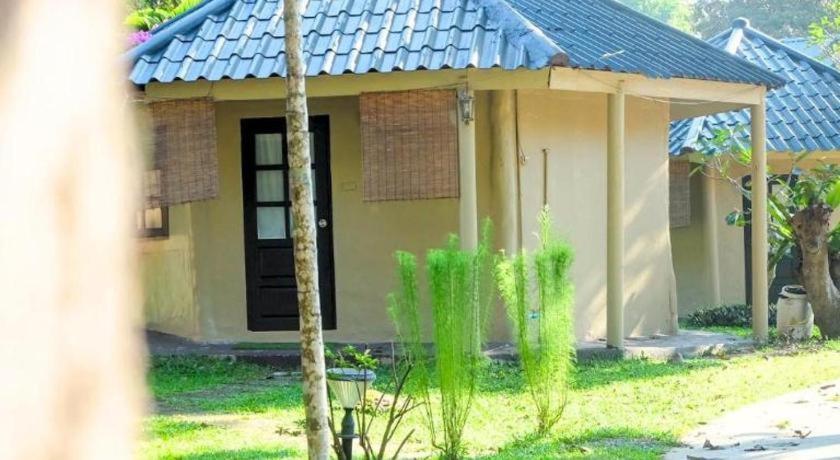 Natural Park Resort De Wang Thong Phitsanulok Bagian luar foto
